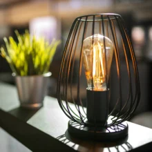 Stona lampa žičani kavez kap Crna grlo E27